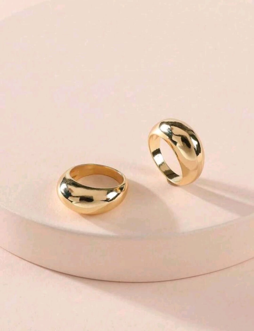 Anillo simplista de moda para uso diario de mujer