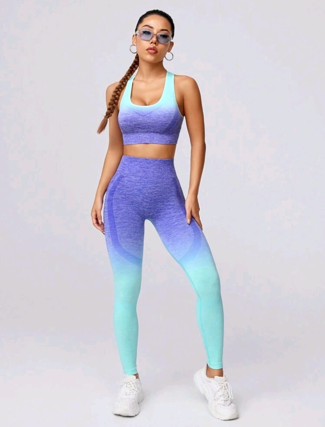 SHEIN Sport Studio Conjunto de yoga sin costuras para mujer con degradado de color