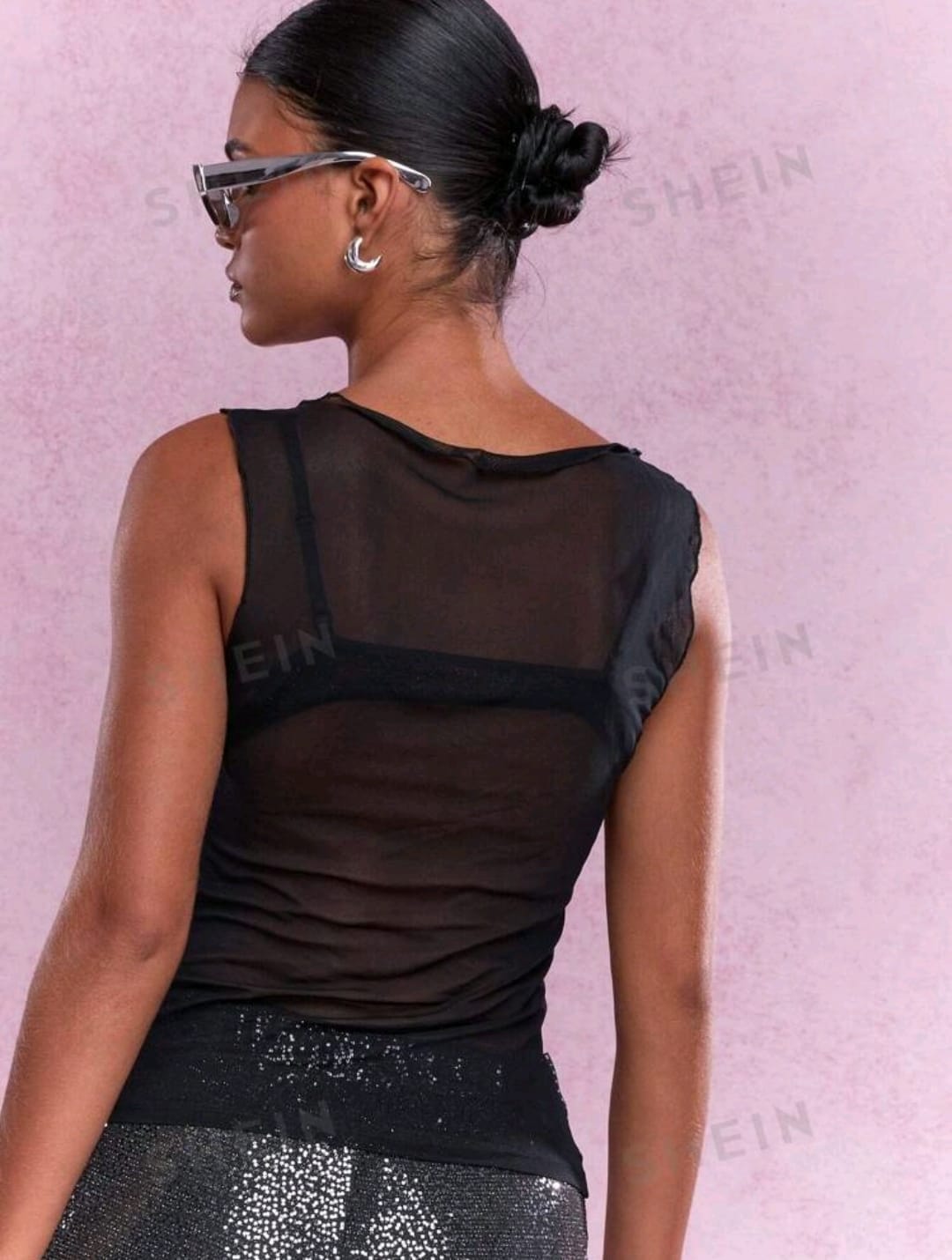 MISSGUIDED Top sin mangas de cuello de cazadora de malla transparente