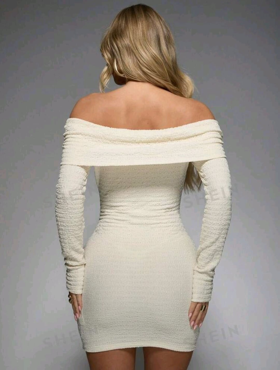 MISSGUIDED Vestido corto de manga larga con escote Bardot, con nudo delantero