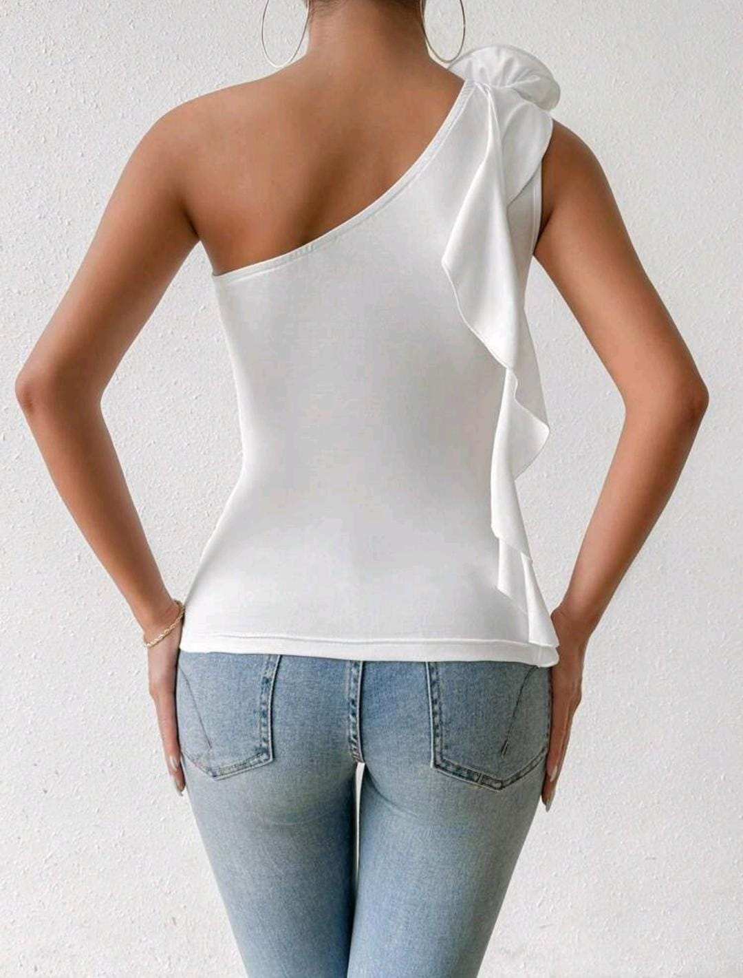 SHEIN Raffinéa Camiseta  flores en 3D