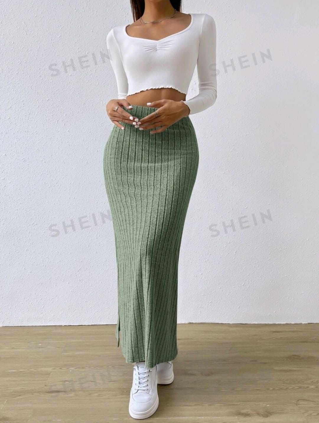 SHEIN EZwear Falda Larga Sin Tirantes De Punto Acanalado