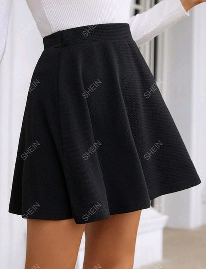 SHEIN Frenchy Falda amplia de talle alto con textura