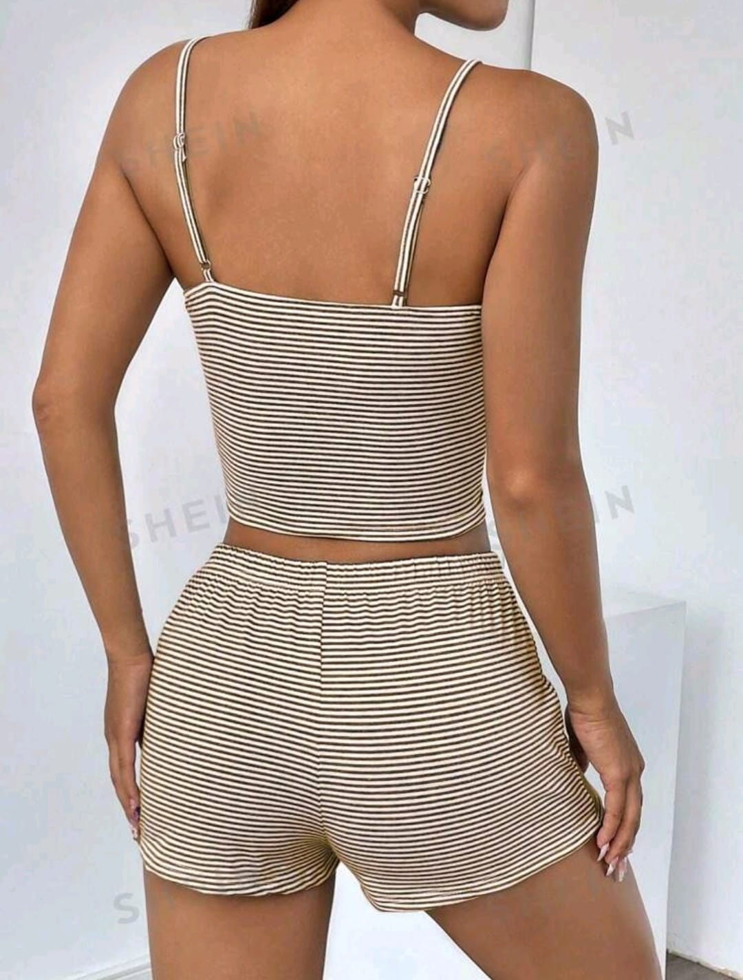 SHEIN MOOSTA 2 piezas Conjunto de top y pantalones