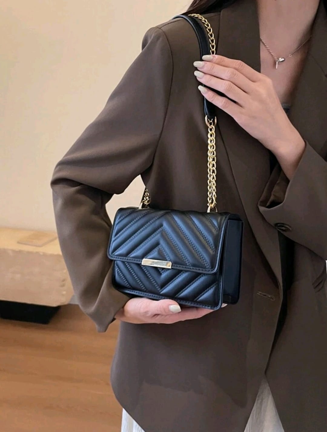 1 Pieza De Moda Bolso De Hombro Con Solapa Y Textura Prensada