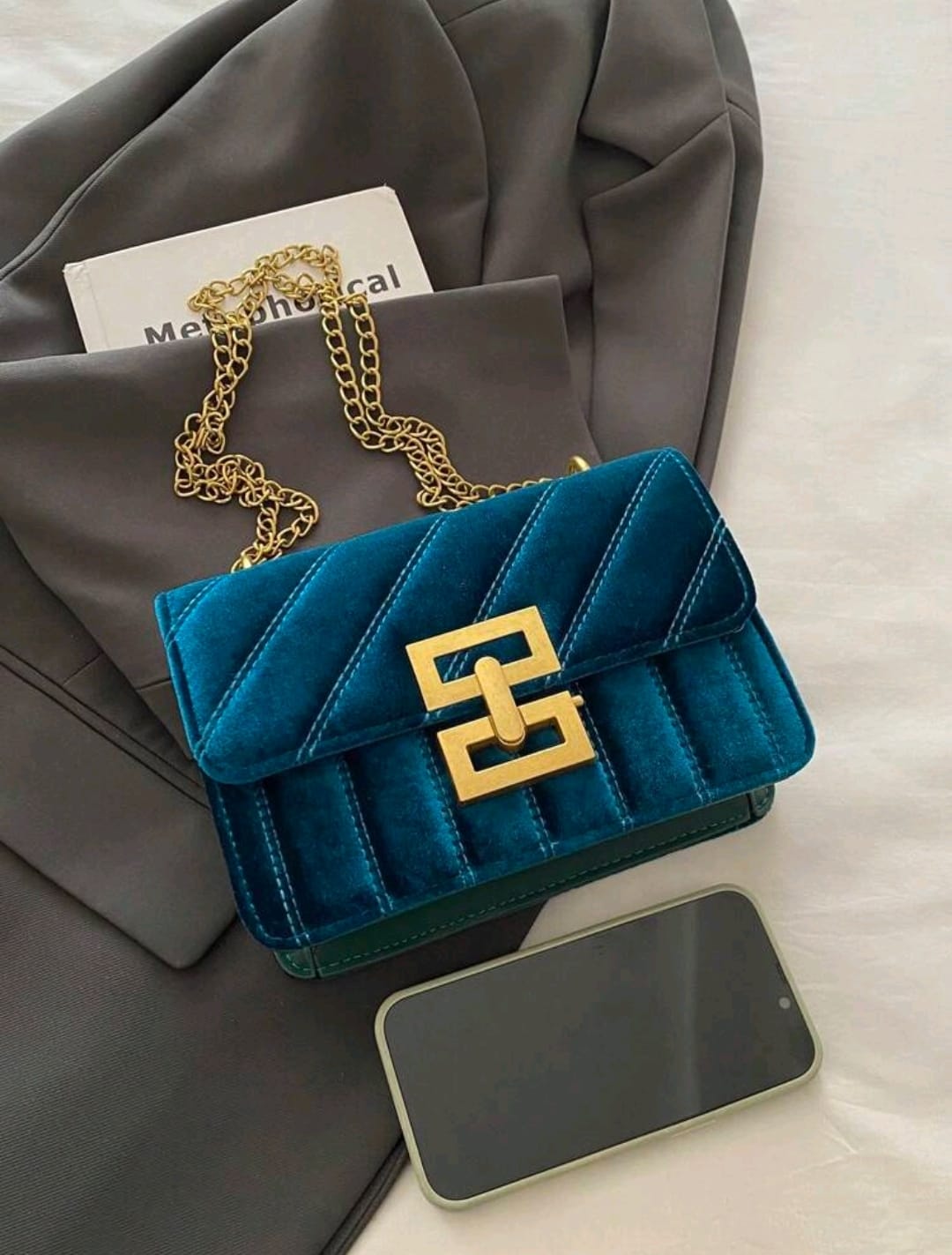 Bolso cuadrado de hombro de terciopelo