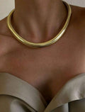 Collar gargantilla de metal