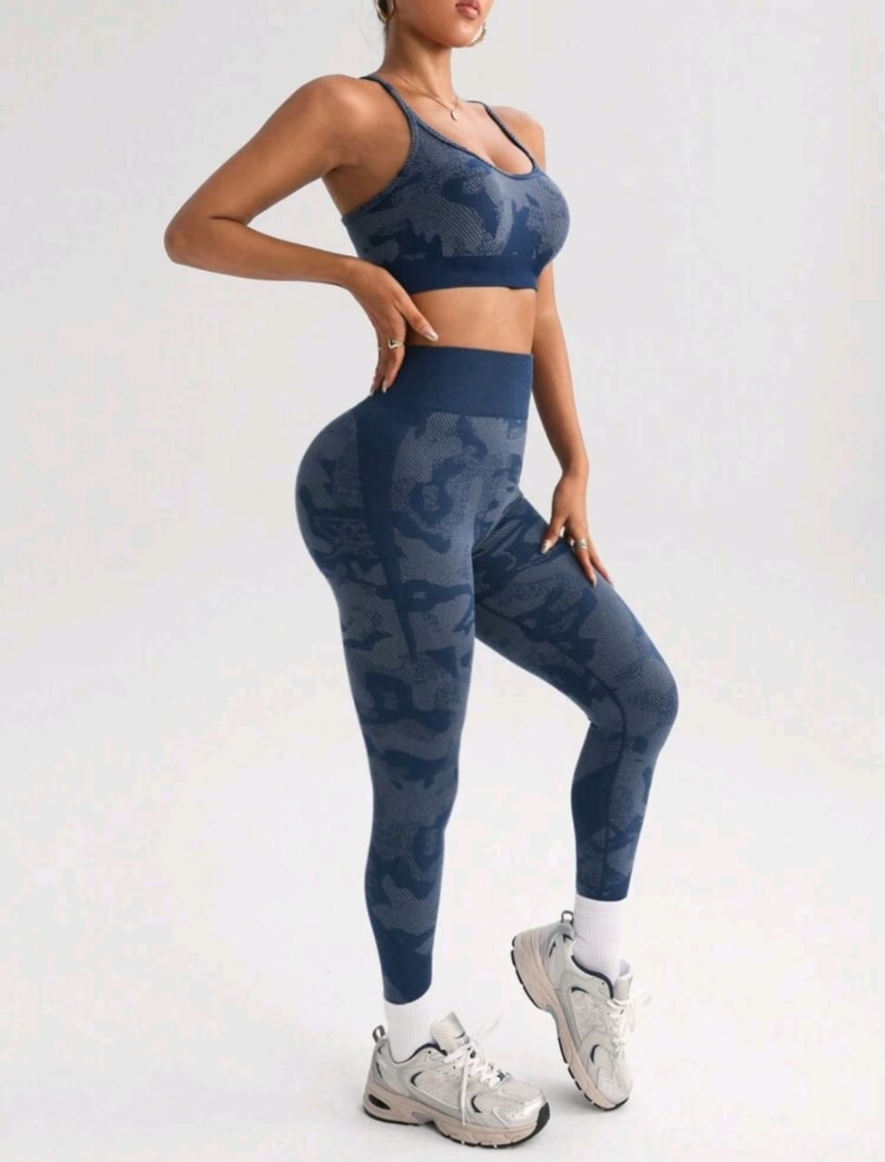 SHEIN Conjunto deportivo con estampado de leopardo para mujer