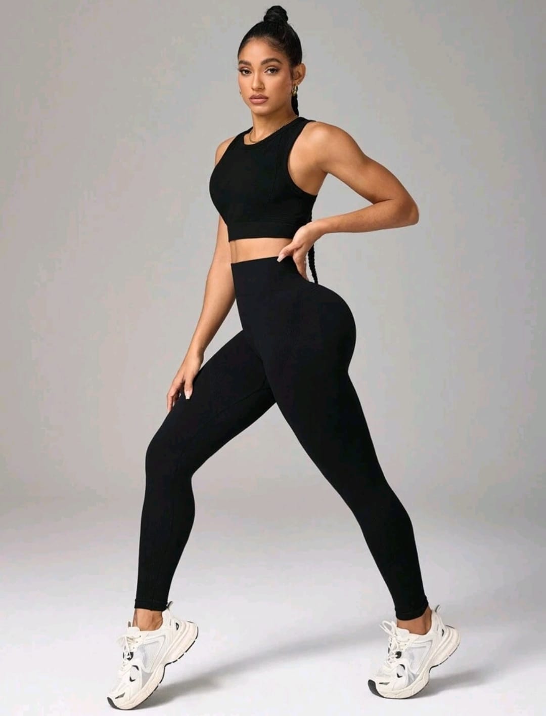 SHEIN Sport Studio Conjunto deportivo casual de mujer de unicolor con top sin mangas