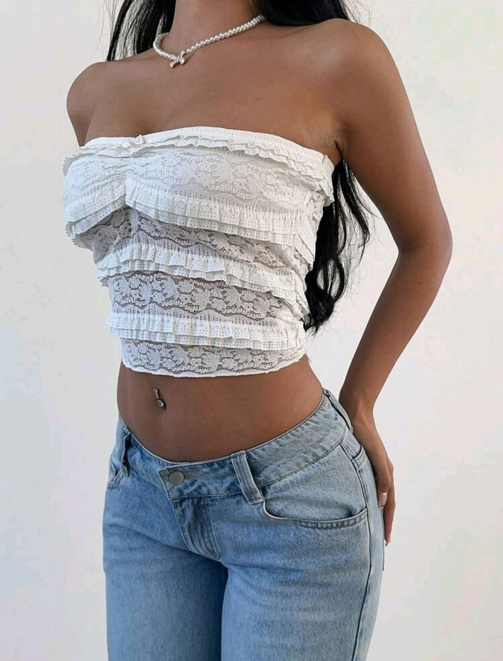 Aloruh Parte superior de camiseta ajustada con volantes, encaje y lazo