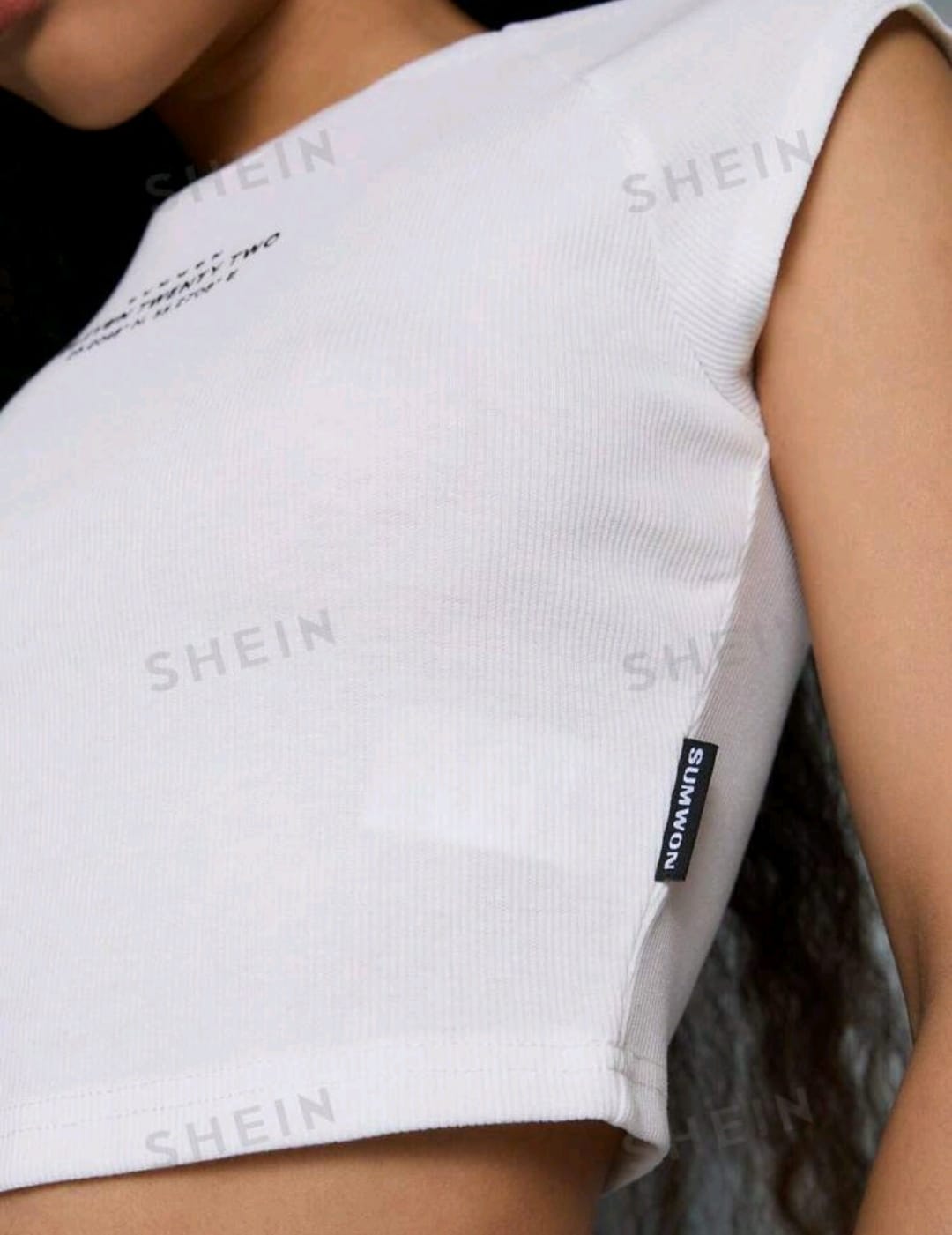 SUMWON WOMEN Camiseta corta con mangas raglán