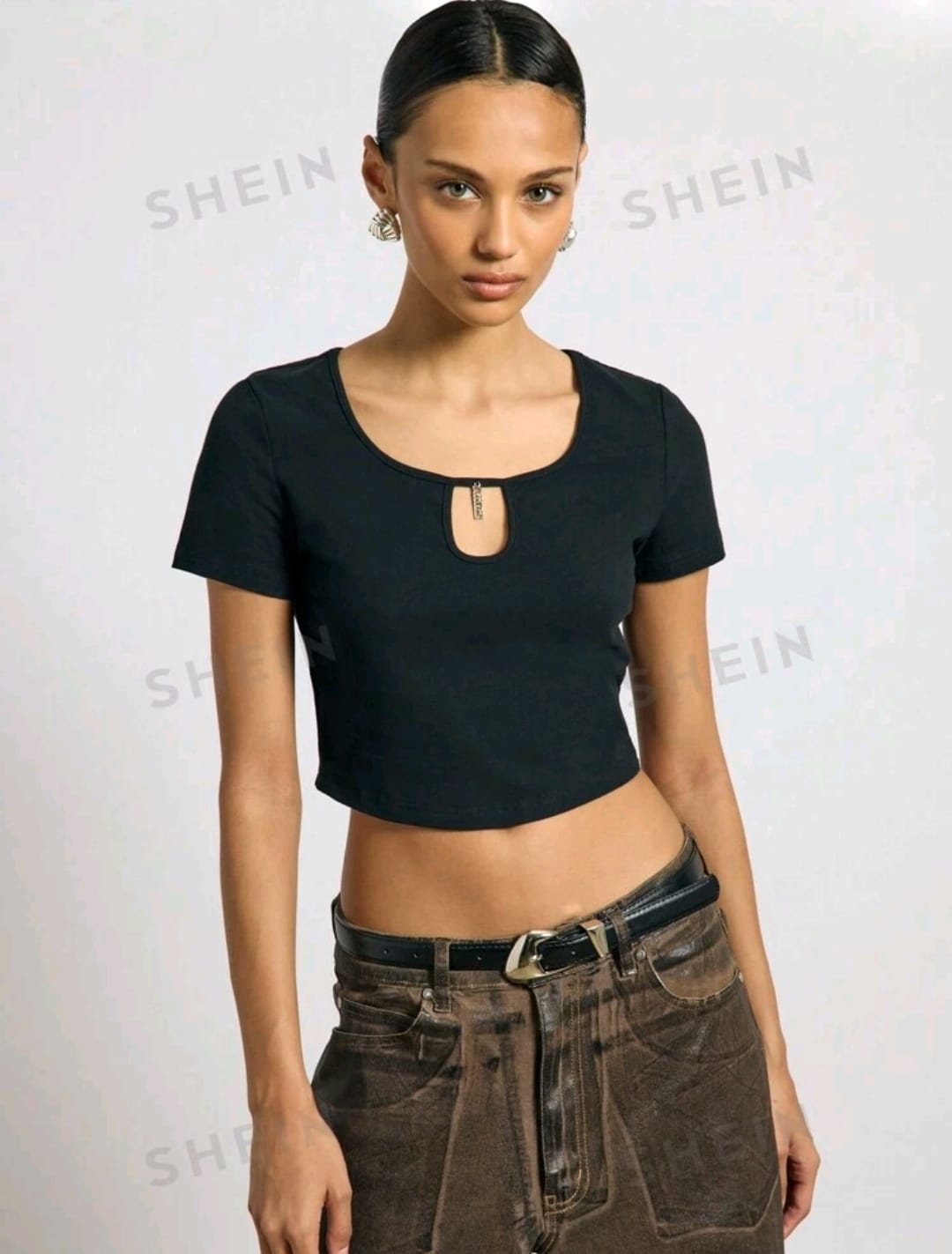 AiiRZ Camiseta de manga corta ajustada con detalle de cuello