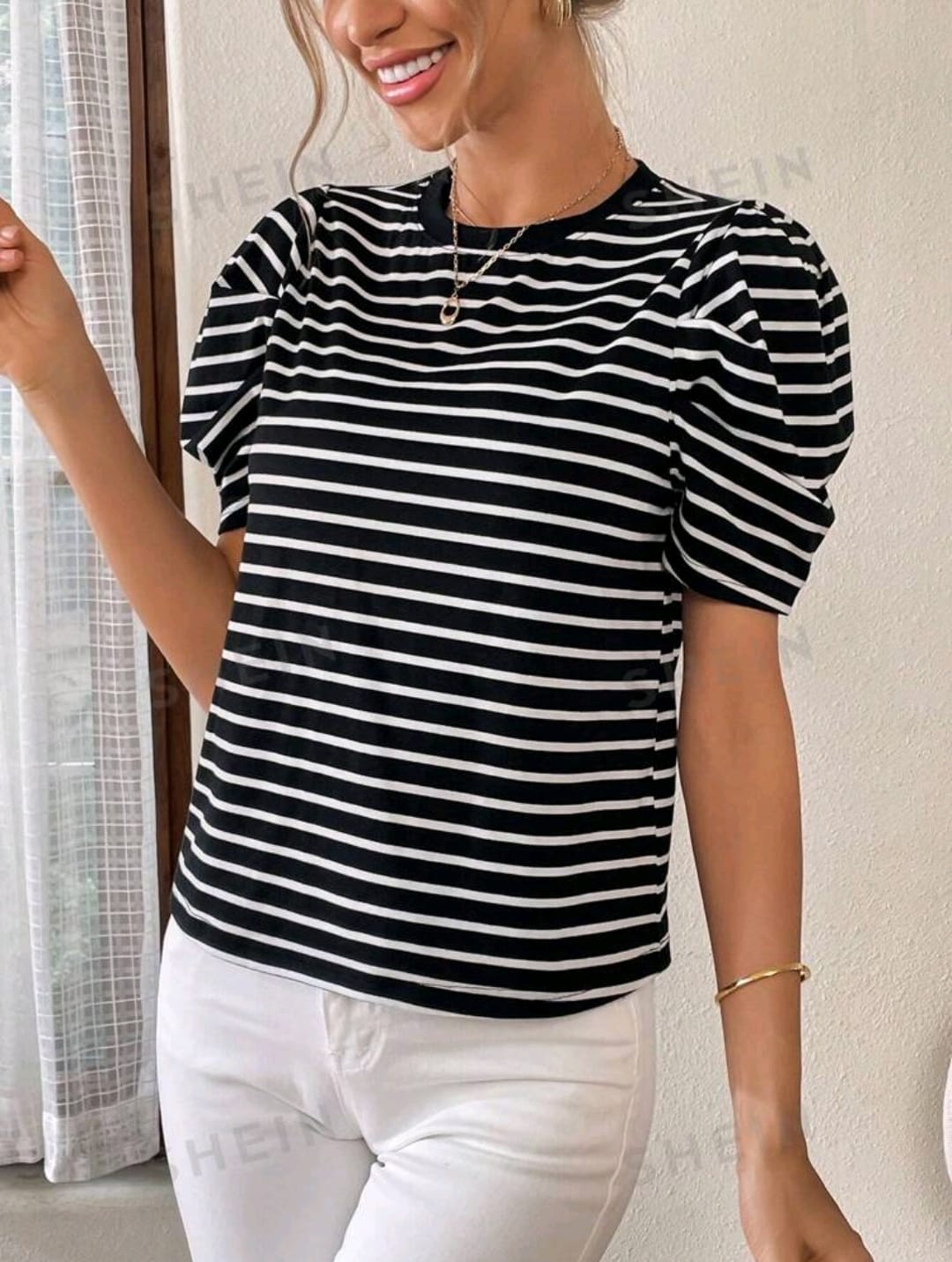 SHEIN Essnce Camiseta casual de verano para mujeres con estampado a rayas