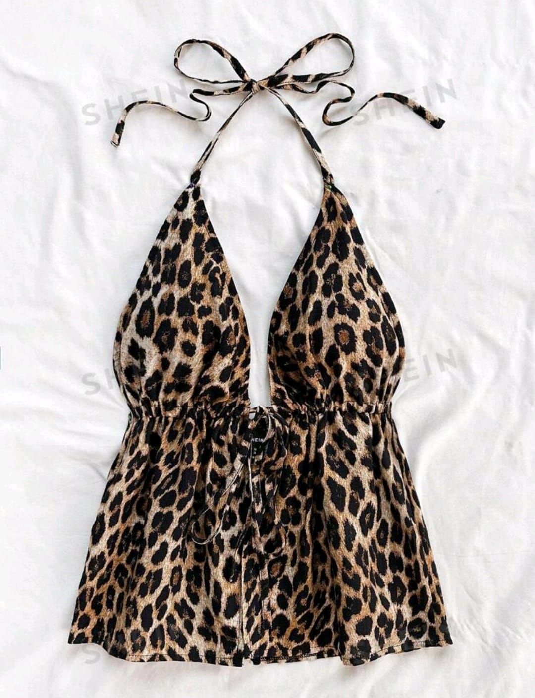 Dreamara Top sin espalda con estampado de leopardo