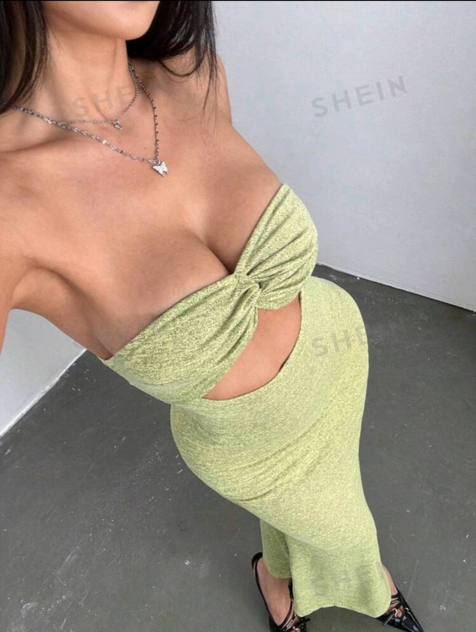 SHEIN PETITE Vestido ajustado y elegante de sirena con bandeau retorcido