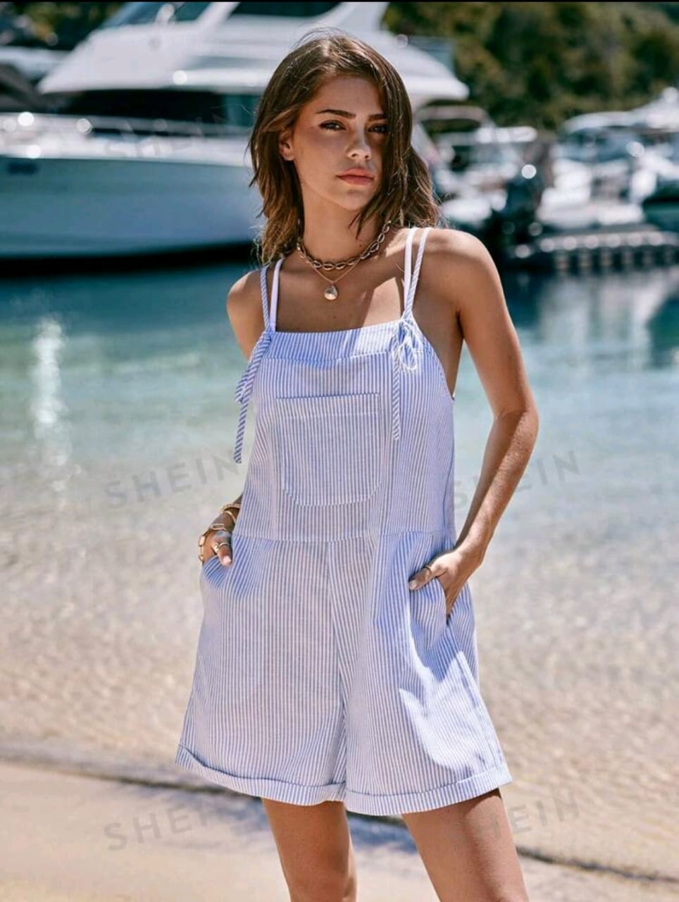 SHEIN VCAY Mono informal de tirantes a rayas para vacaciones de mujeres