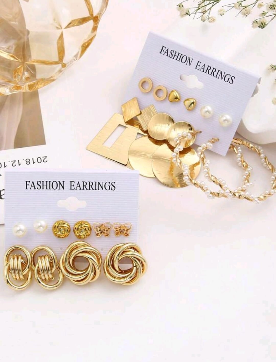 Conjunto de 11 pares de aretes de tachuelas geométricos